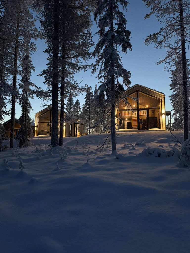 Riekko Lodge huvilat talvella